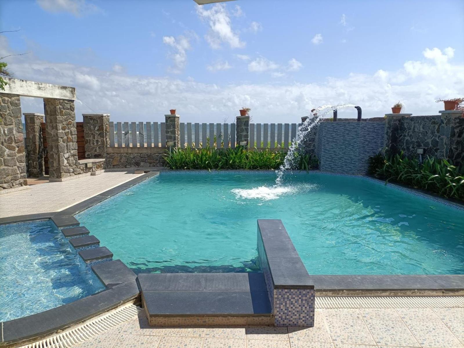 Barefootbay - Villa With Private Beach Access Chennai Exterior foto